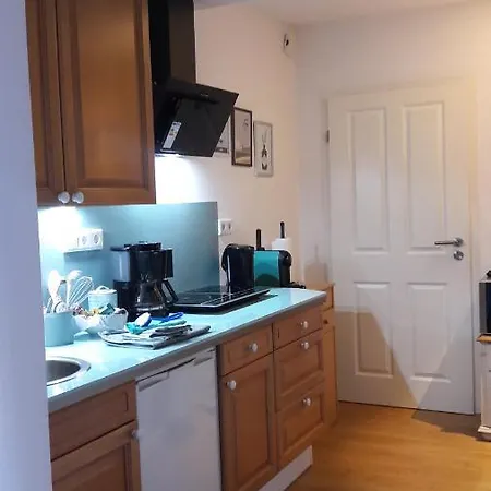 Kiki *